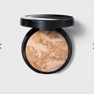 Laura Geller Color Correcting Foundation in MEDIUM